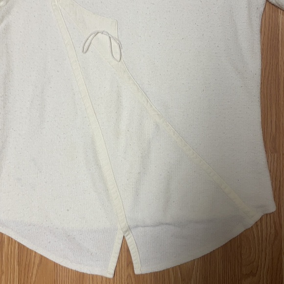 Travel Elegance Size S winter white Top - Picture 3 of 10